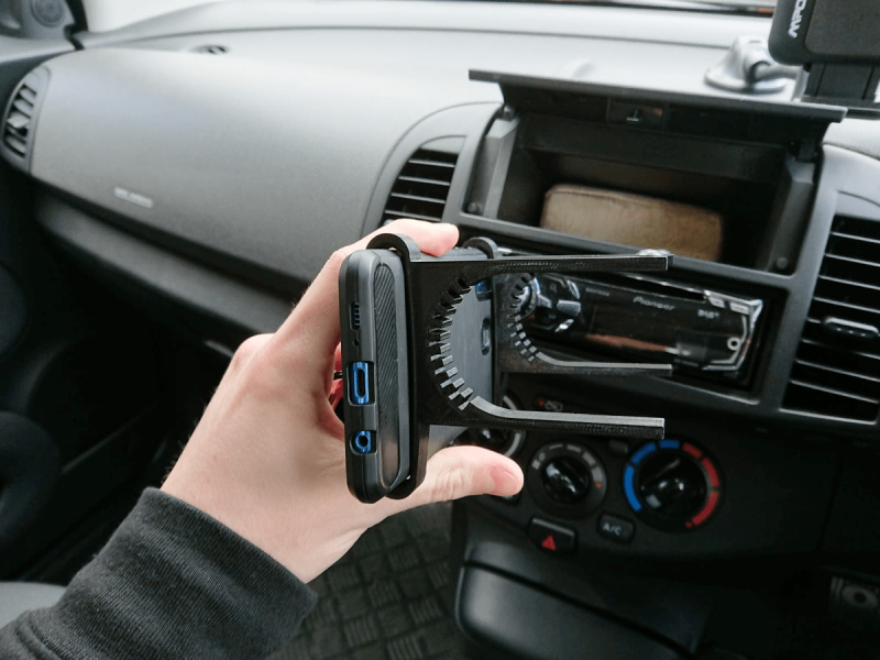 Micra-Phone-Holder-4